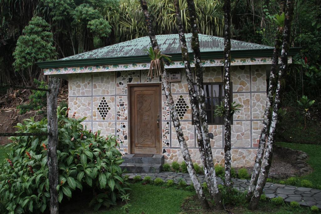 Gingerbread Restaurant & Hotel Nuevo Arenal Room photo