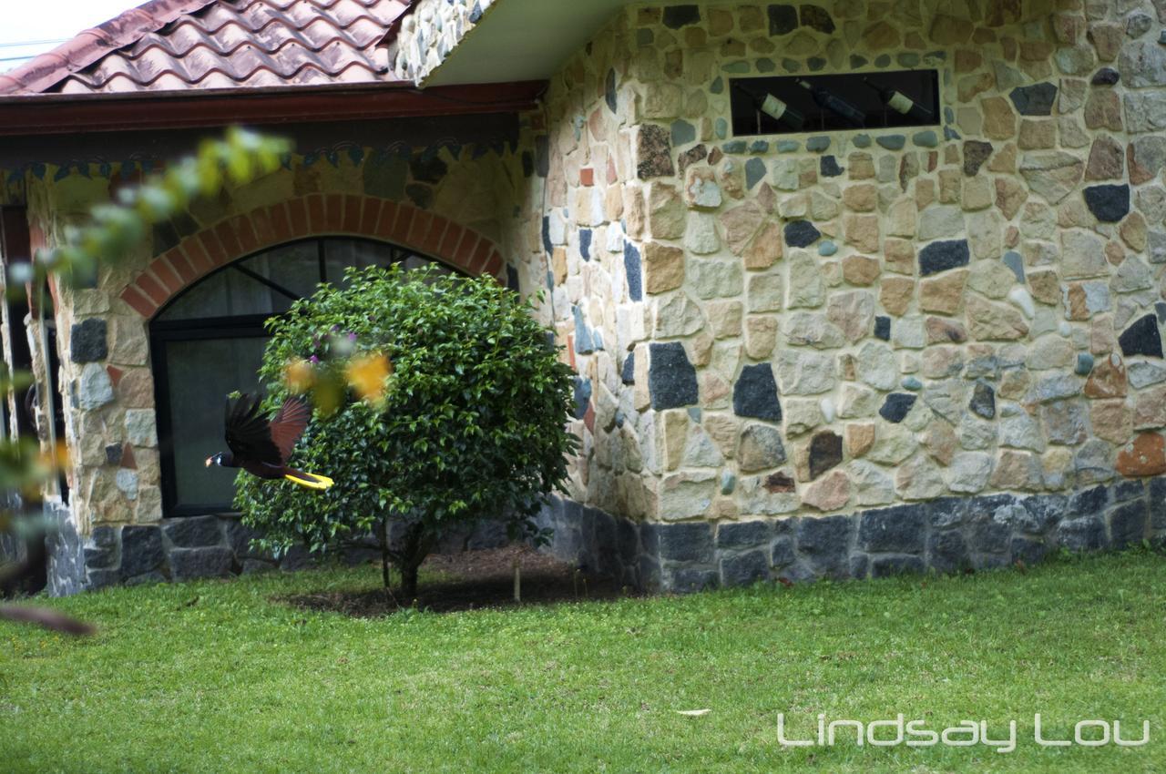 Gingerbread Restaurant & Hotel Nuevo Arenal Exterior photo